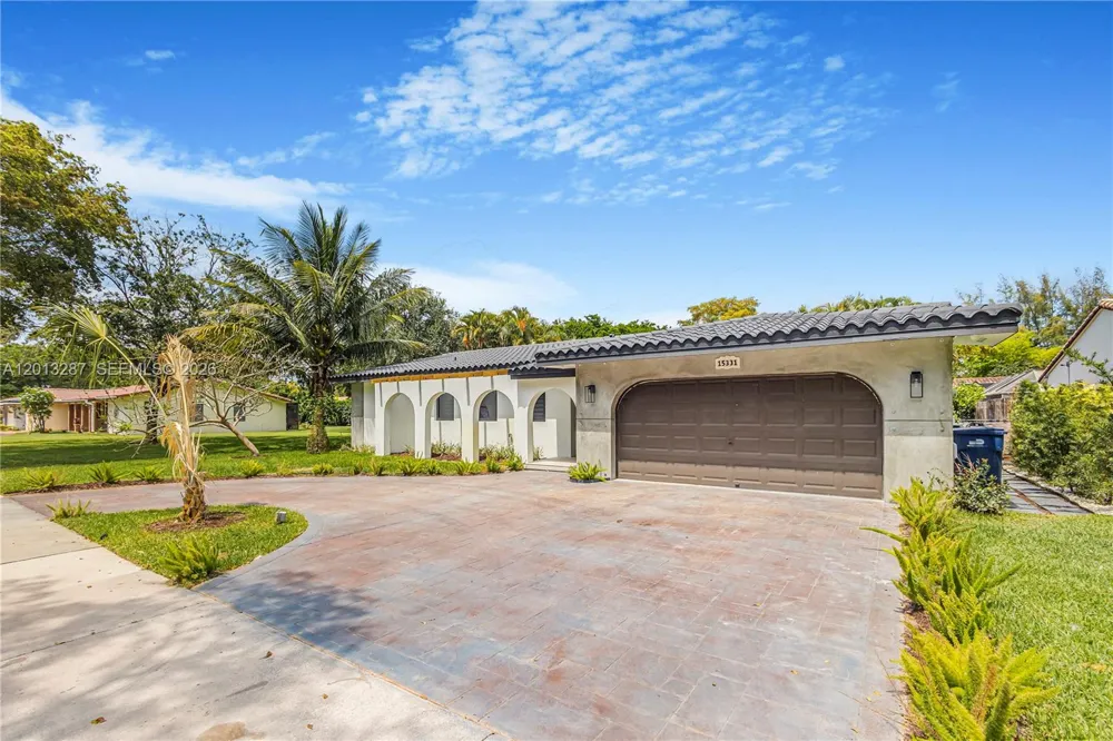 15331 Turnbull Dr Miami Lakes, FL 33014