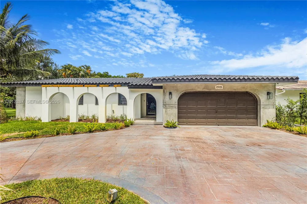 15331 Turnbull Dr Miami Lakes, FL 33014