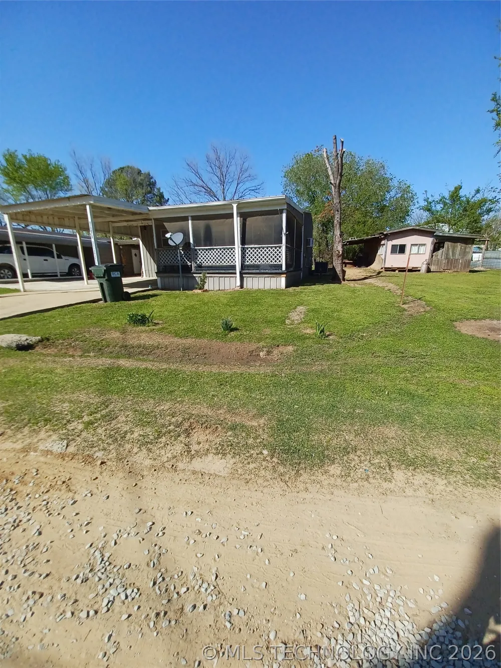 416747 Delaware Drive Checotah, OK 74426