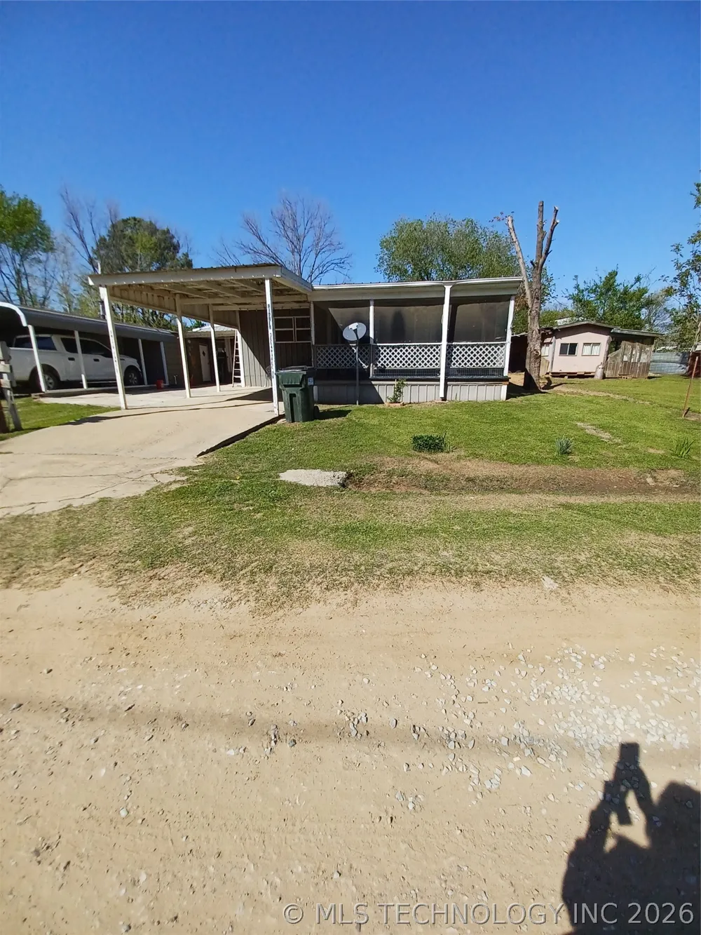 416747 Delaware Drive Checotah, OK 74426