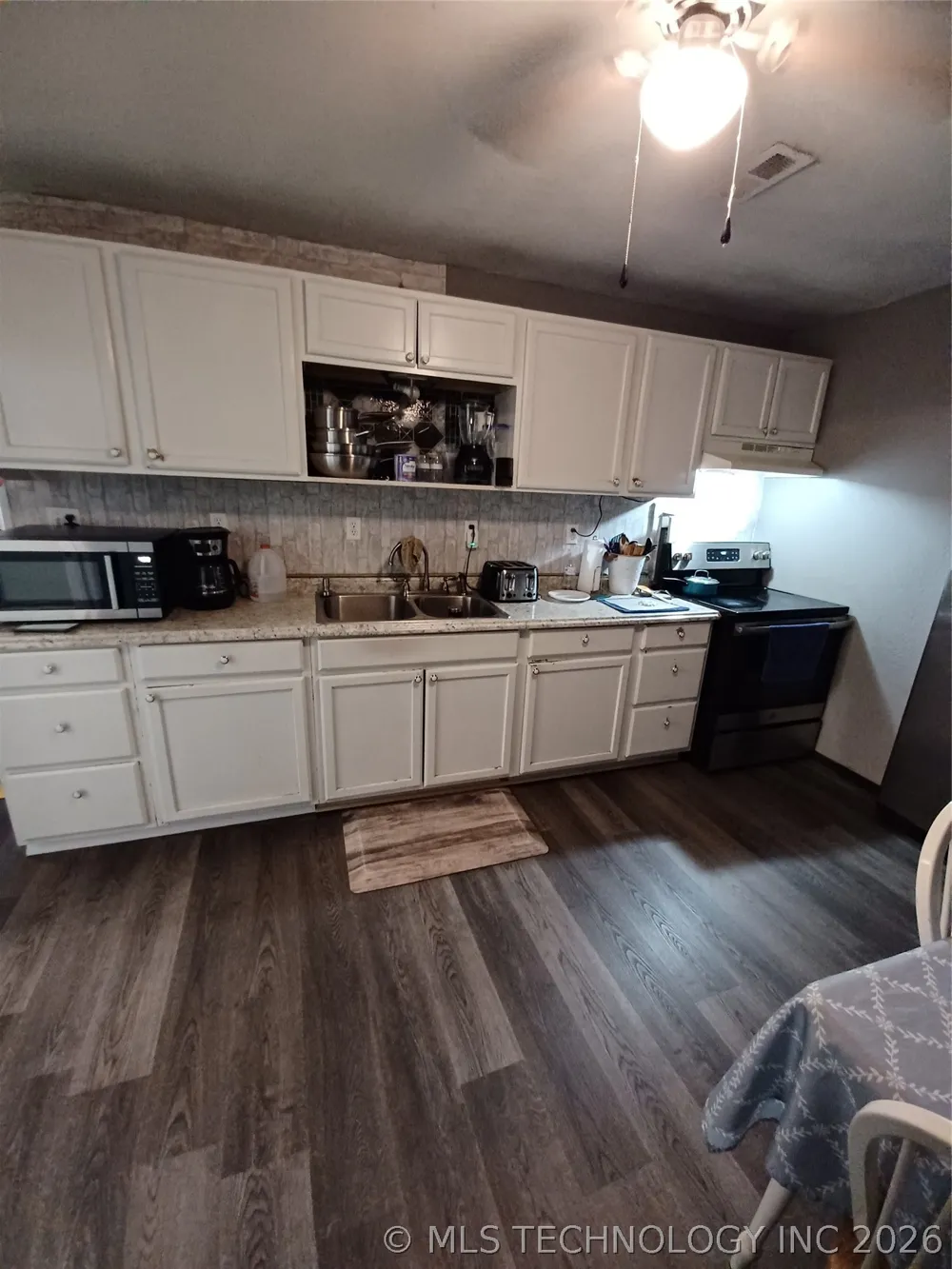 416747 Delaware Drive Checotah, OK 74426