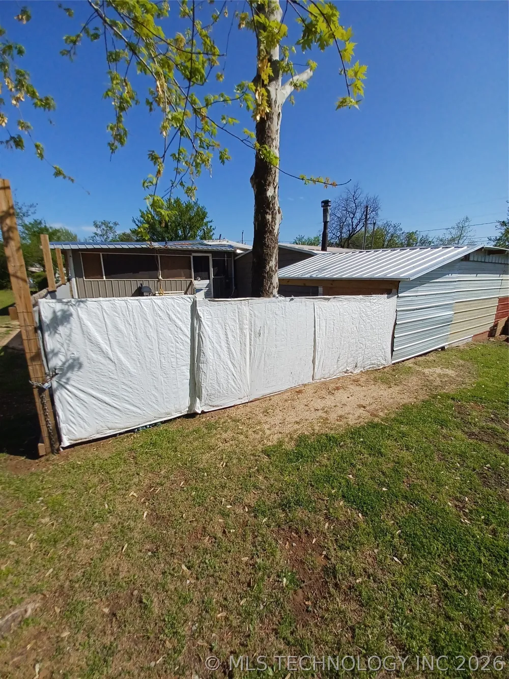 416747 Delaware Drive Checotah, OK 74426