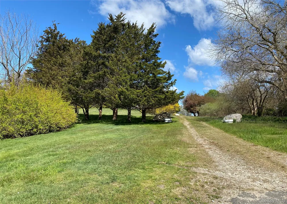 100 Sound Drive Greenport, NY 11944