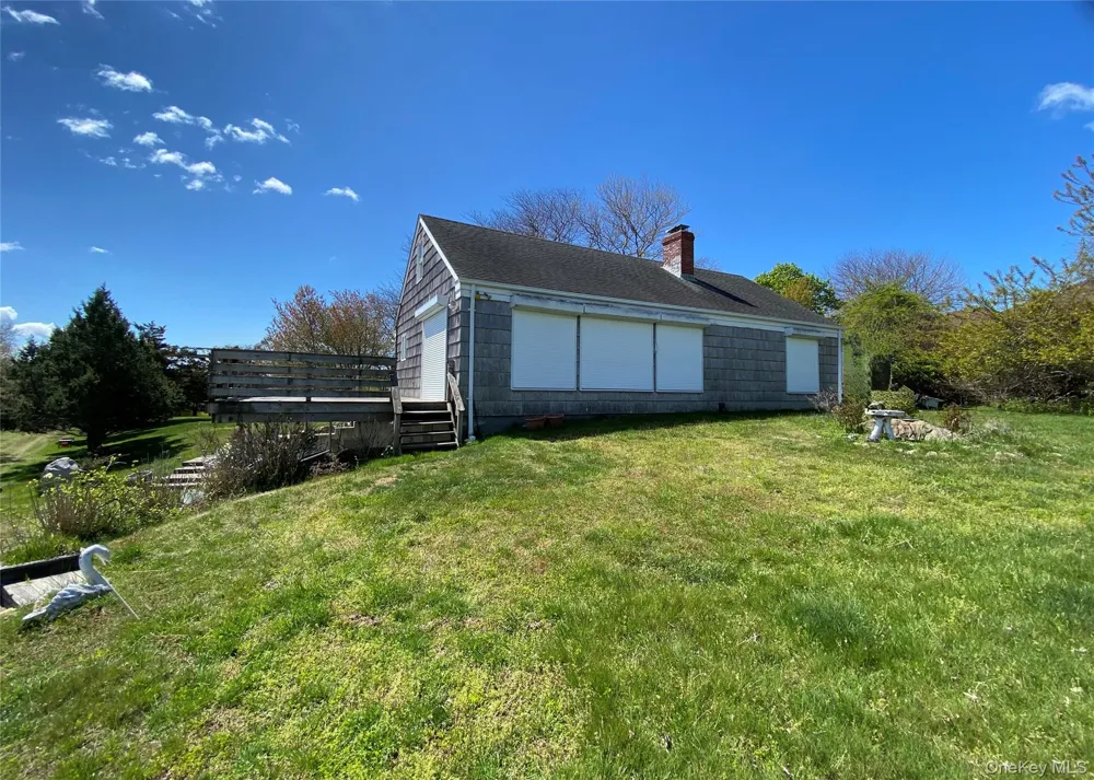 100 Sound Drive Greenport, NY 11944