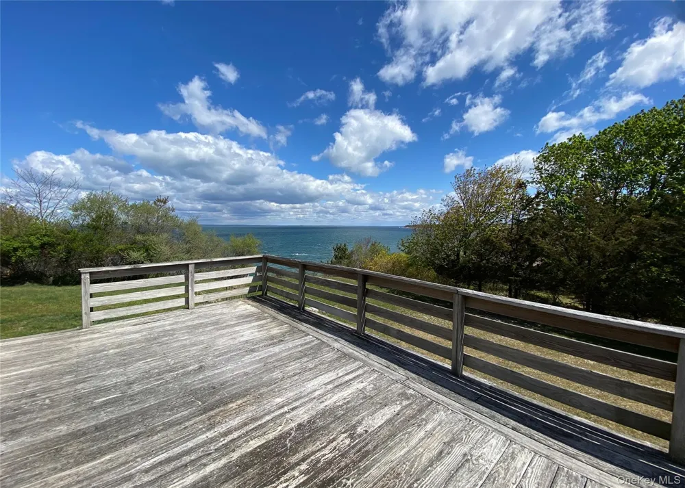 100 Sound Drive Greenport, NY 11944