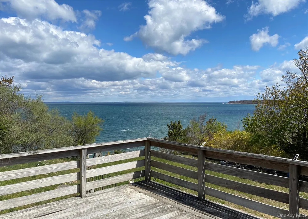 100 Sound Drive Greenport, NY 11944