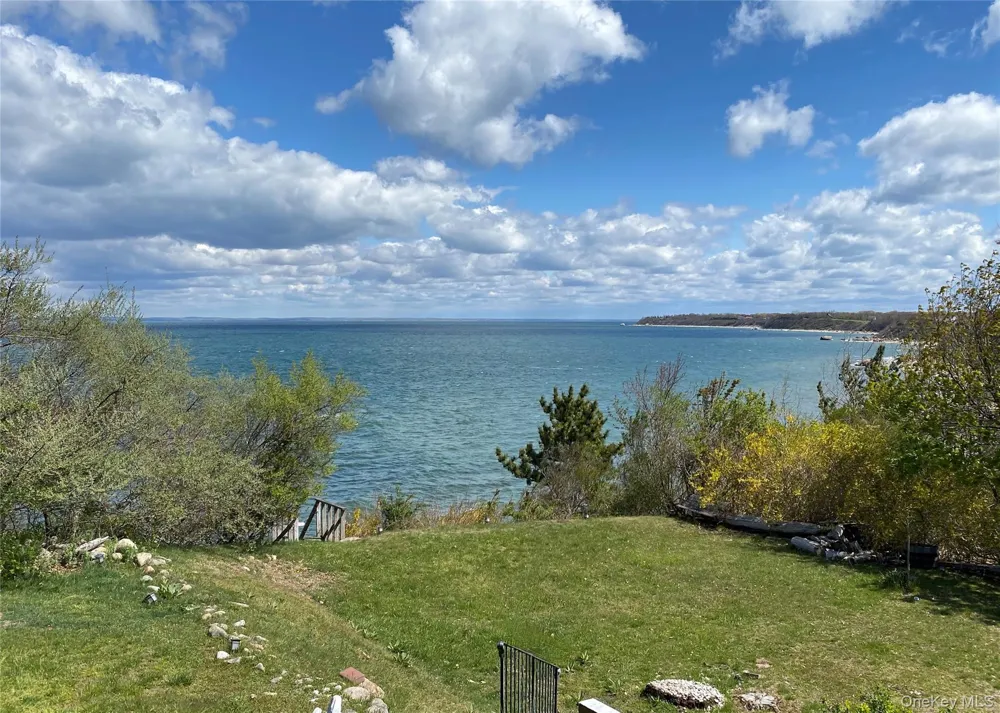 100 Sound Drive Greenport, NY 11944