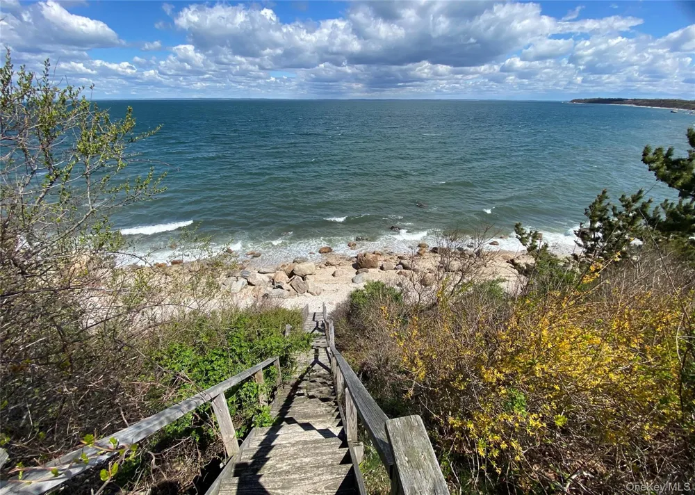 100 Sound Drive Greenport, NY 11944