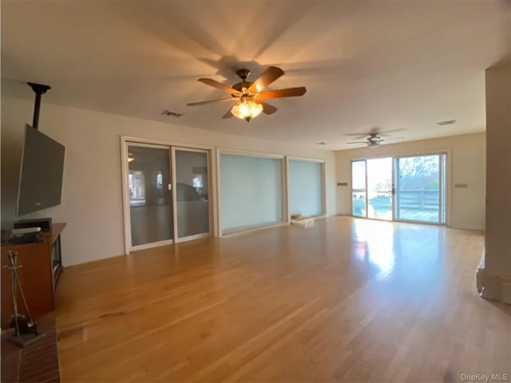 100 Sound Drive Greenport, NY 11944