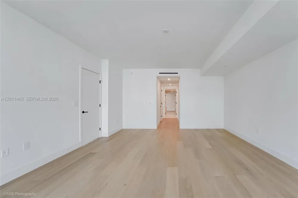 1177 Kane Concourse #405 Bay Harbor Islands, FL 33154