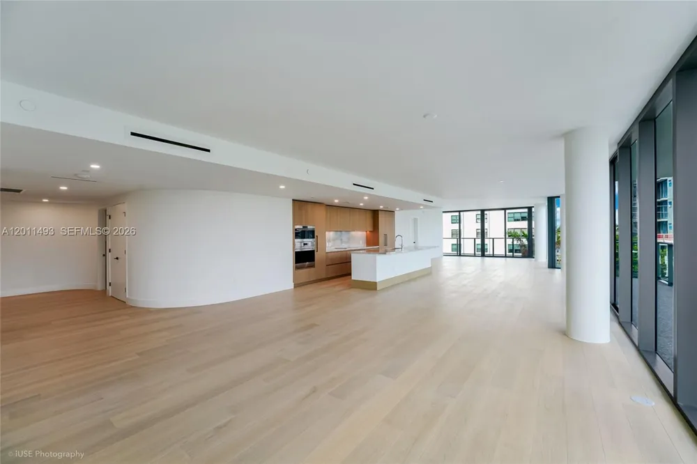 1177 Kane Concourse #405 Bay Harbor Islands, FL 33154