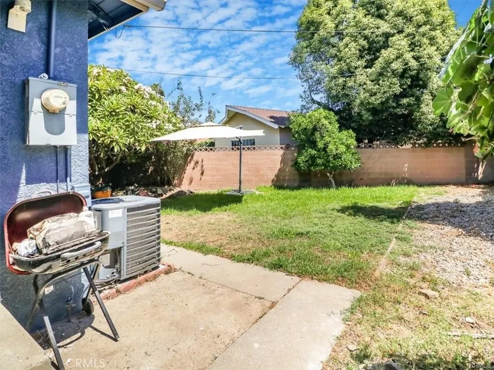 6502 Dos Rios Road Downey, CA 90240