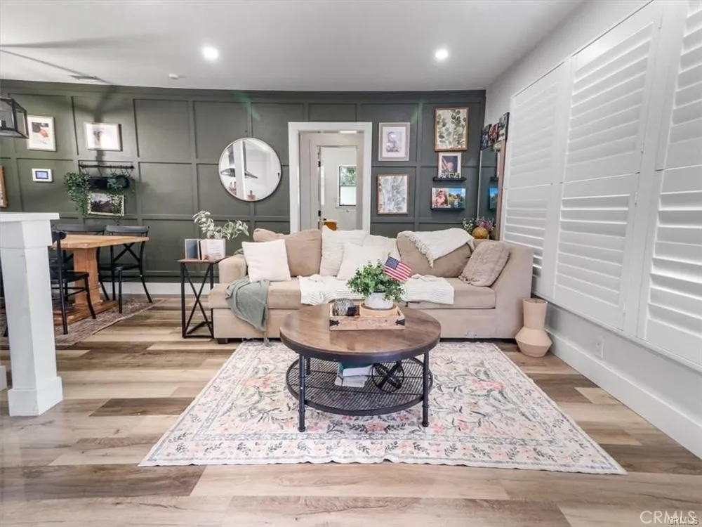 6502 Dos Rios Road Downey, CA 90240