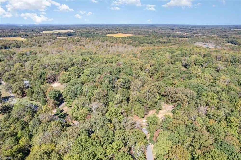 000 Courtney Huntsville Road Yadkinville, NC 27055