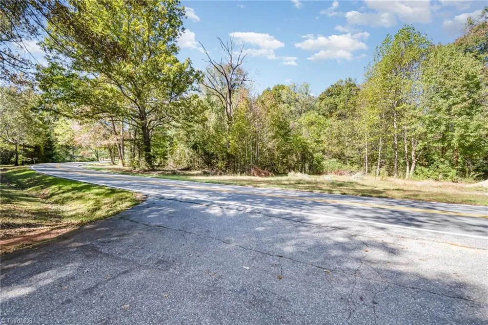 000 Courtney Huntsville Road Yadkinville, NC 27055