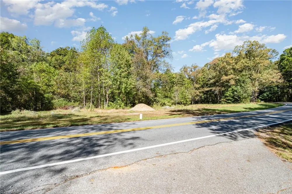 000 Courtney Huntsville Road Yadkinville, NC 27055
