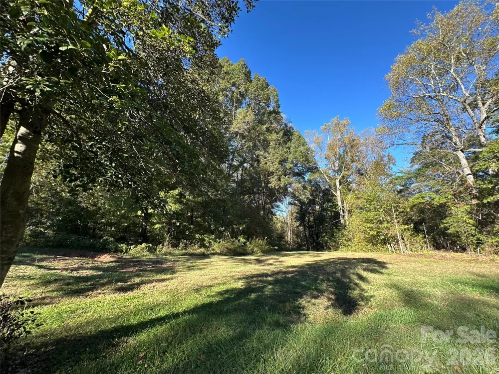 000 Courtney- Huntsville Road #3 Yadkinville, NC 27055
