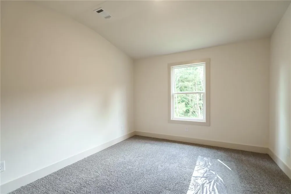208 Squirrel Run Good Hope, GA 30641
