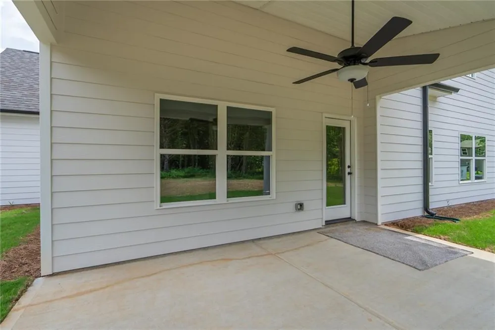 208 Squirrel Run Good Hope, GA 30641