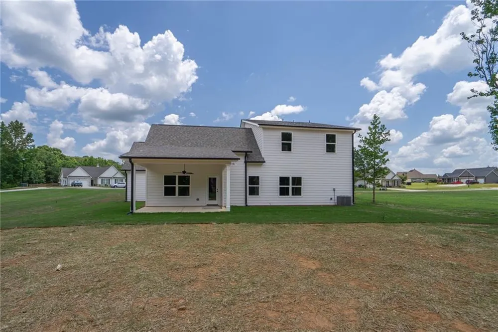 208 Squirrel Run Good Hope, GA 30641