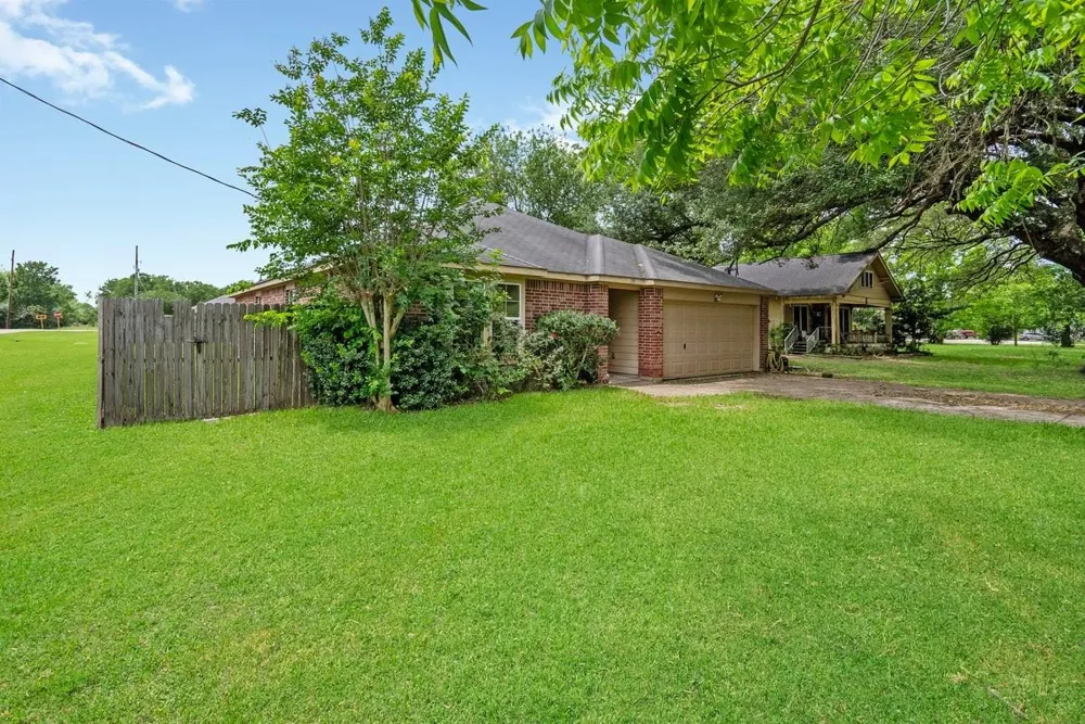 339 Missouri Street Orchard, TX 77485