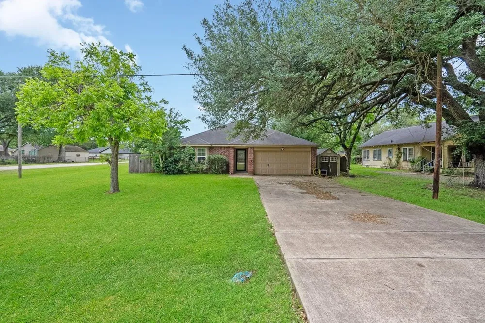339 Missouri Street Orchard, TX 77485