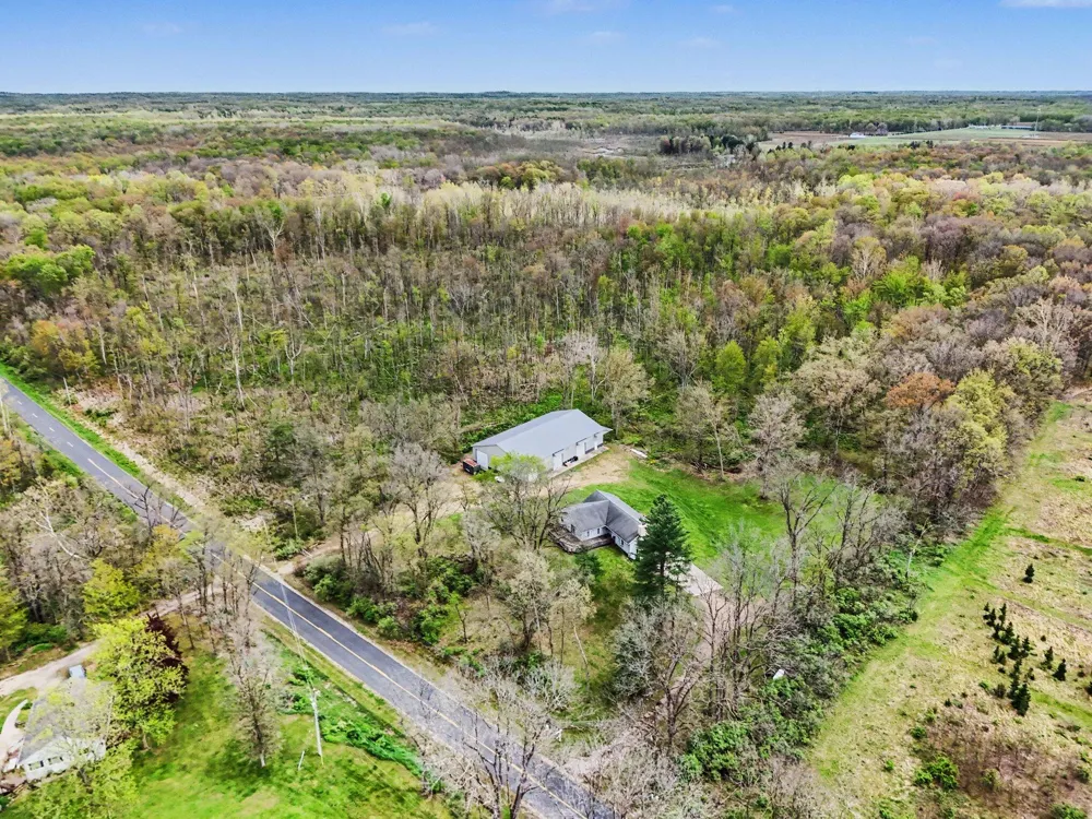 26689 28th Avenue Gobles, MI 49055