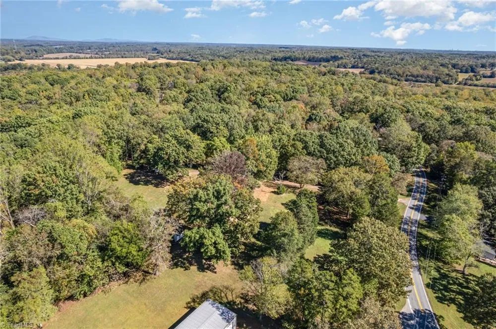0000 Courtney Huntsville Road Yadkinville, NC 27055