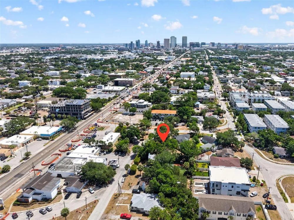 2604 CLEVELAND STREET Tampa, FL 33609