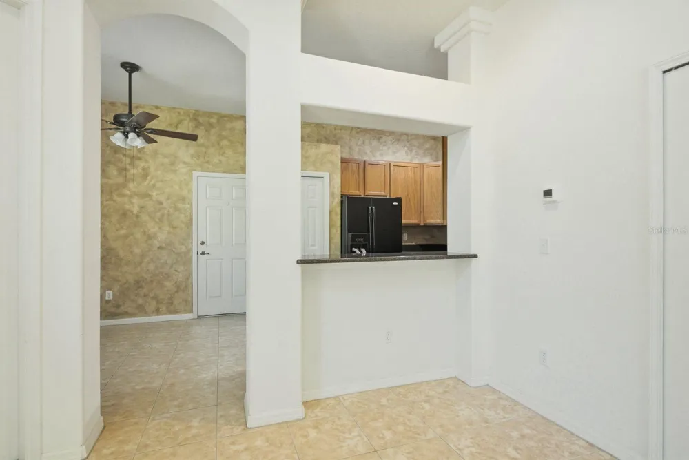 1405 RIDGE TERRACE Tarpon Springs, FL 34689