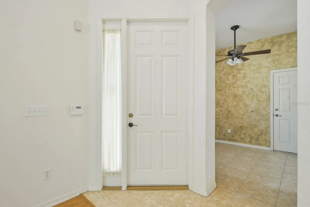 1405 RIDGE TERRACE Tarpon Springs, FL 34689