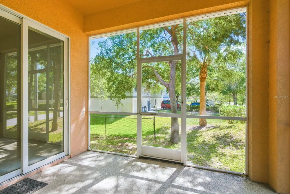 1405 RIDGE TERRACE Tarpon Springs, FL 34689