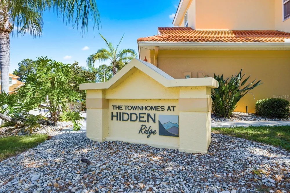 1405 RIDGE TERRACE Tarpon Springs, FL 34689
