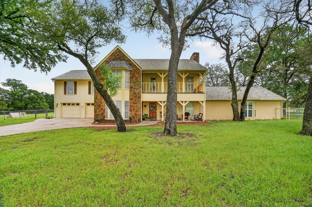 14145 S Highway 281 Santo, TX 76472