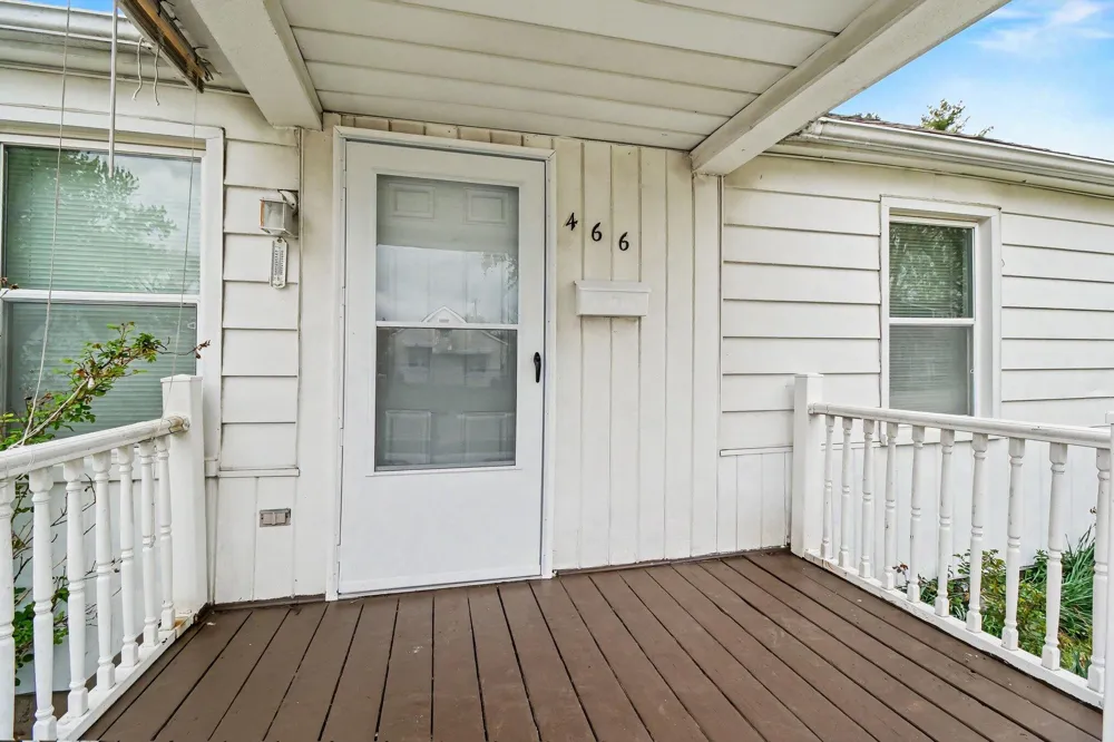 466 W Maxlow Avenue Hazel Park, MI 48030