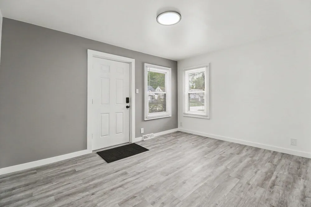 466 W Maxlow Avenue Hazel Park, MI 48030