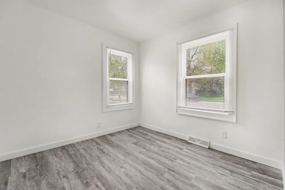 466 W Maxlow Avenue Hazel Park, MI 48030