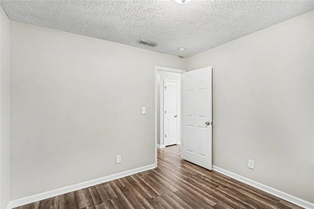 6221 Amberly Road Rex, GA 30273