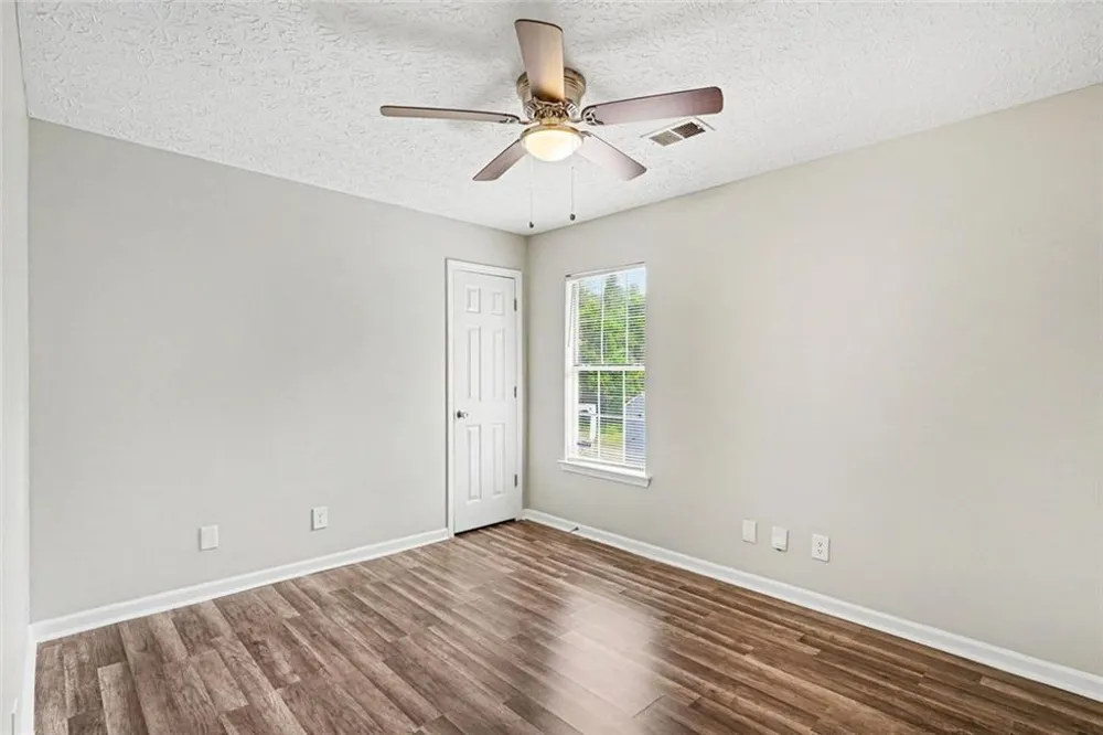 6221 Amberly Road Rex, GA 30273