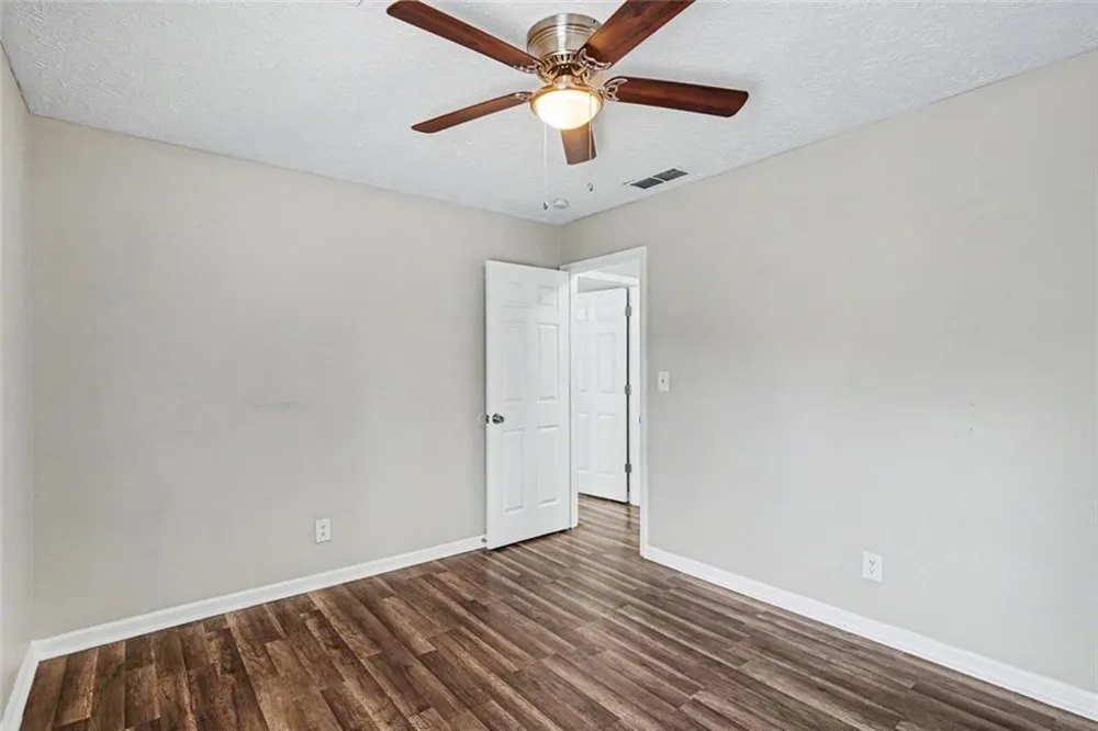 6221 Amberly Road Rex, GA 30273
