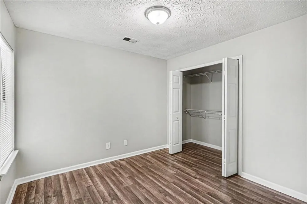 6221 Amberly Road Rex, GA 30273
