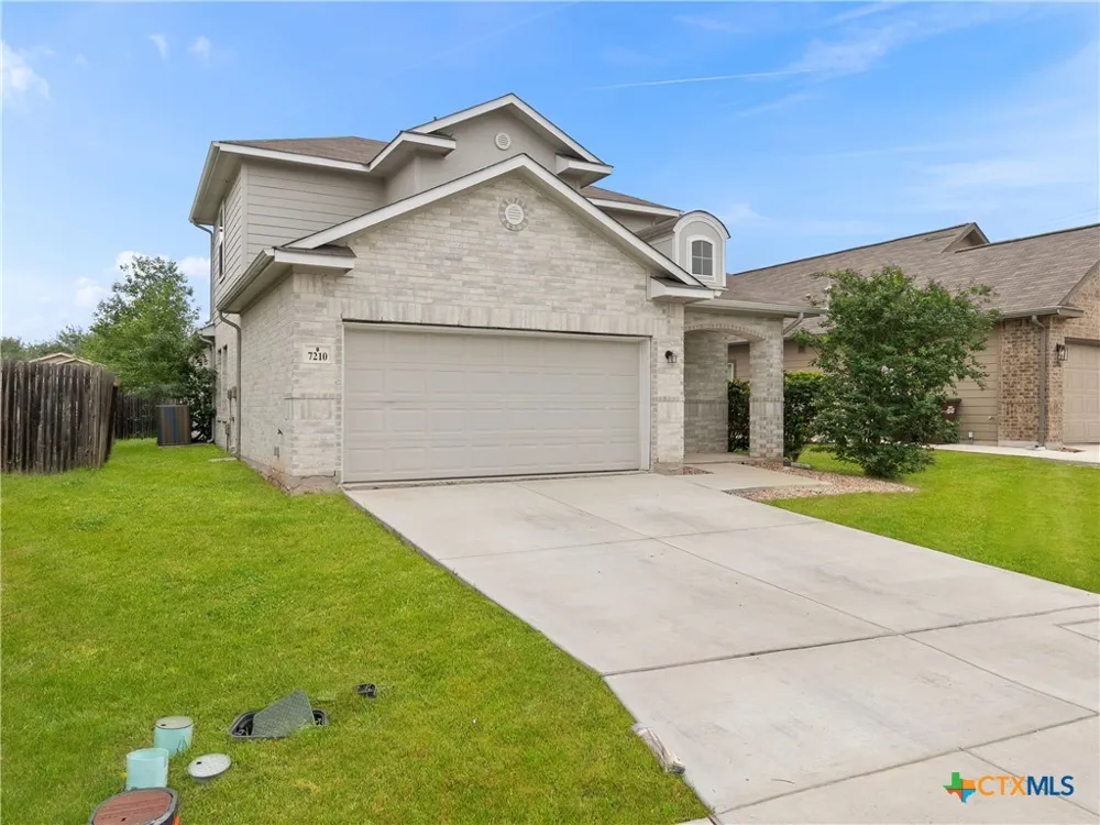 7210 Archers Grove San Antonio, TX 78244