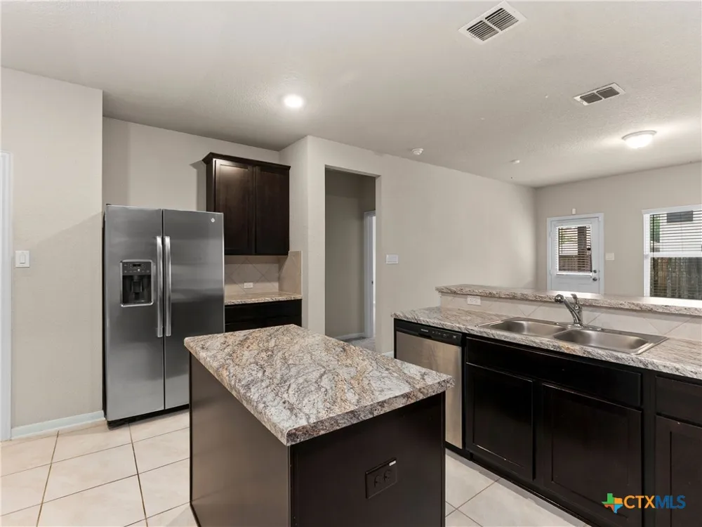 7210 Archers Grove San Antonio, TX 78244