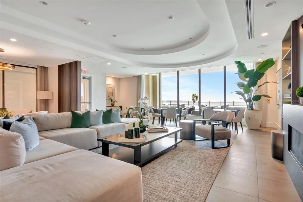 2103 BAYSHORE BOULEVARD #602 Tampa, FL 33606