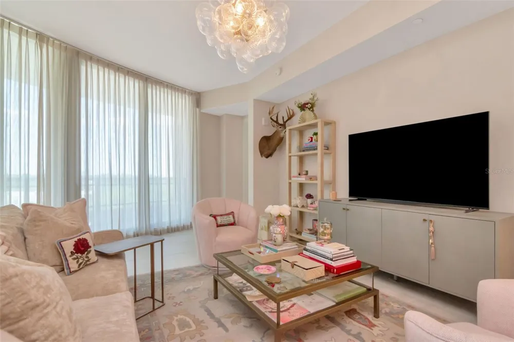 2103 BAYSHORE BOULEVARD #602 Tampa, FL 33606