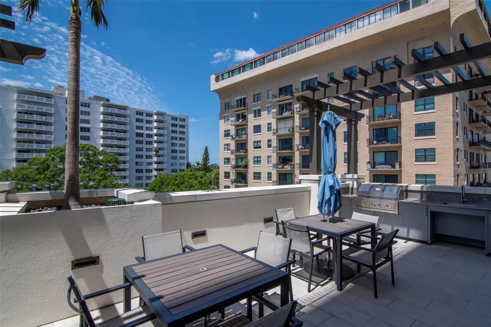 2103 BAYSHORE BOULEVARD #602 Tampa, FL 33606