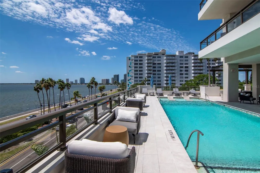 2103 BAYSHORE BOULEVARD #602 Tampa, FL 33606