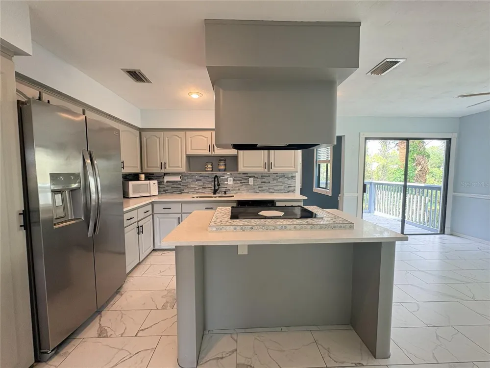 100 KINGBIRD CIRCLE #1 Daytona Beach, FL 32119