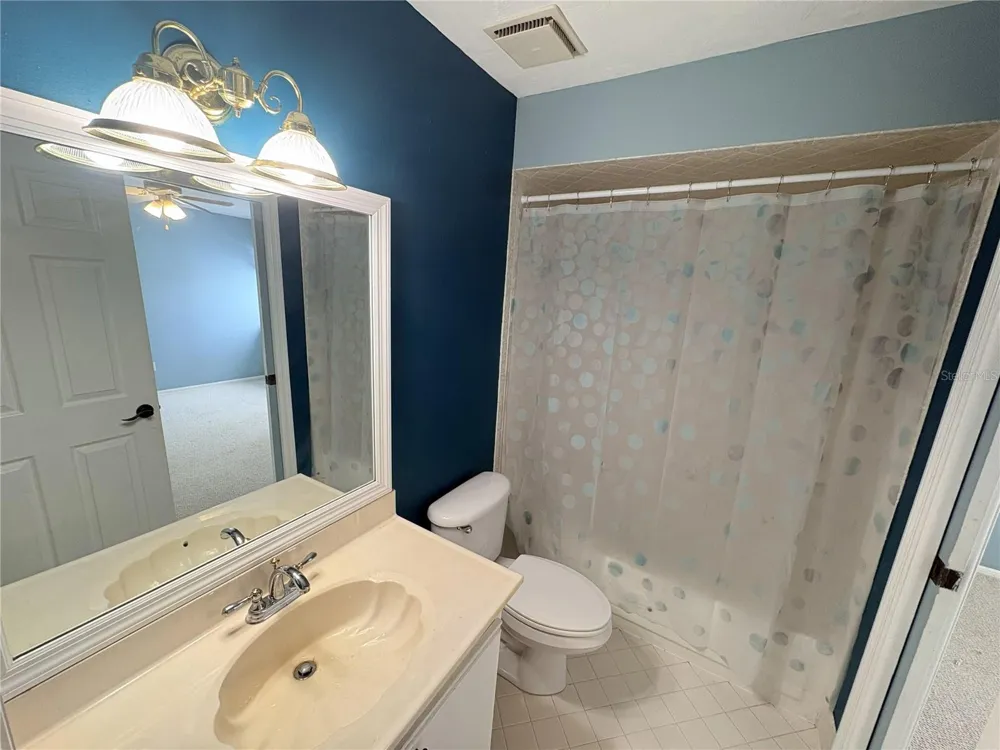 100 KINGBIRD CIRCLE #1 Daytona Beach, FL 32119