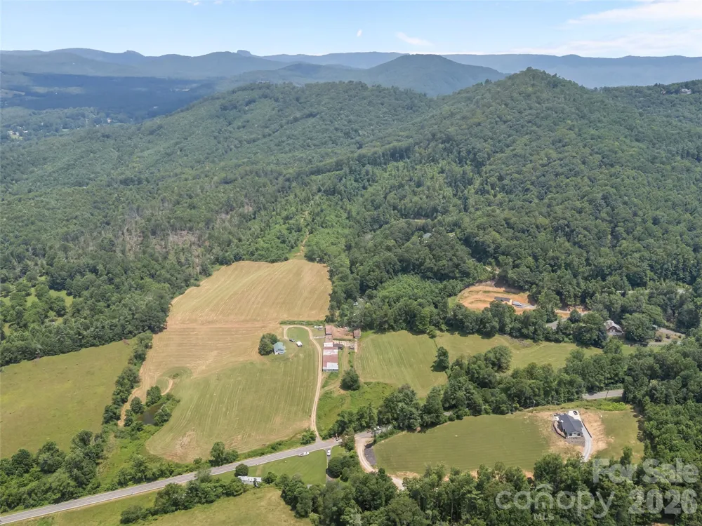 1305 Halltown Road Spruce Pine, NC 28777